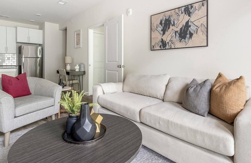 Concord Apartment | Landing at Emery Villages - 2 Bedrooms in Concord