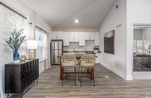 Concord Apartment | Landing at Emery Villages - 2 Bedrooms in Concord