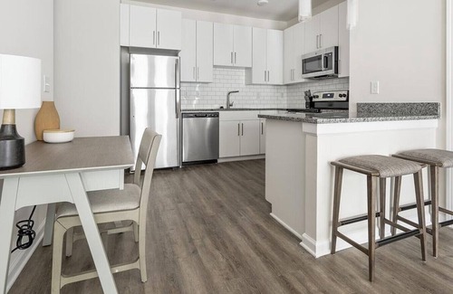 Concord Apartment | Landing at Emery Villages - 2 Bedrooms in Concord