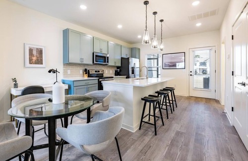 Wilmington Apartment | Landing at Encore at Westgate - 3 Bedrooms in W.