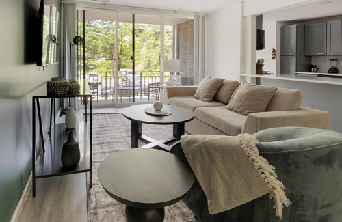 Greenbelt Apartment | Landing at Franklin Park at Greenbelt Station -.