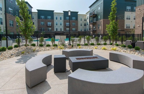 Columbus Apartment | Landing at Gateway Lofts - 1 Bedroom in West Scioto