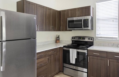 West Chester Apartment | Landing at Jefferson at Westtown - 2 Bedrooms in West Goshen