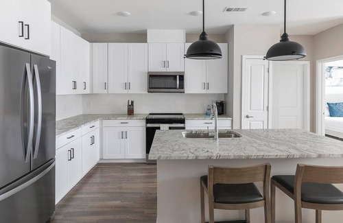 Huntsville Apartment | Landing at Laurel at Dry Creek - 2 Bedrooms in .