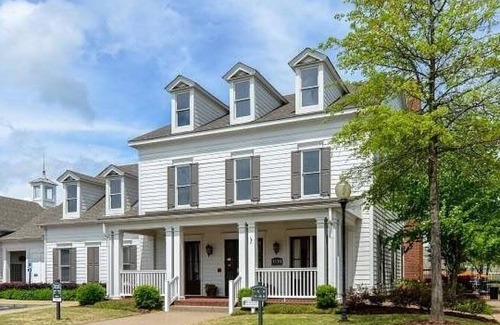 Collierville Apartment | Landing at Legacy Farm - 1 Bedroom in Downtown Collierville