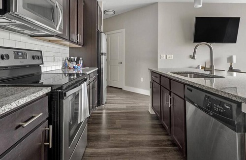 SouthPark Apartment | Landing at Mezzo1 - 2 Bedrooms in Myers Park