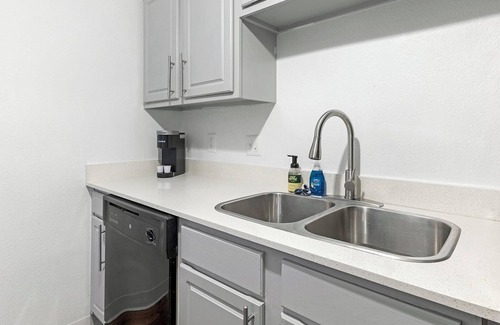 Windsor Park Apartment | Landing at Mueller Flats - 1 Bedroom in Windsor.
