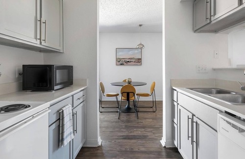 Windsor Park Apartment | Landing at Mueller Flats - 2 Bedrooms in Windso.