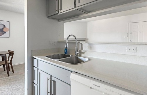 Windsor Park Apartment | Landing at Mueller Flats - 2 Bedrooms in Windso.