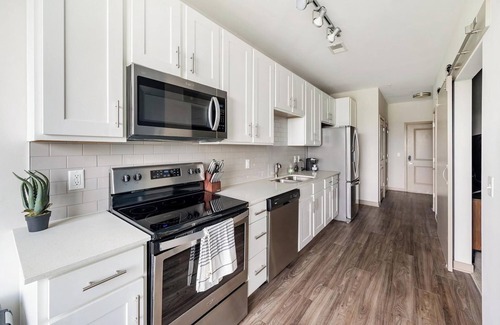 Knoxville Apartment | Landing at One Riverwalk - 1 Bedroom in South K.