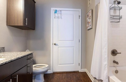 South Baton Rouge Apartment | Landing at Park Rowe Village at Perkins Rowe - 2 Bedrooms in Oak Hills Place