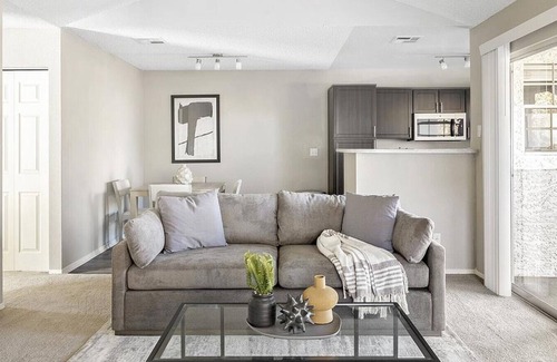 The Section Seven Apartment | Landing at Reflections at the Lakes - 2 Bedrooms in The Section Seven