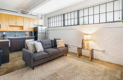 Petersburg Apartment | Landing at Star Lofts - 2 Bedrooms in Petersburg