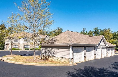 Sand Ridge Apartment | Landing at Stonegate - 2 Bedrooms in Sand Ridge