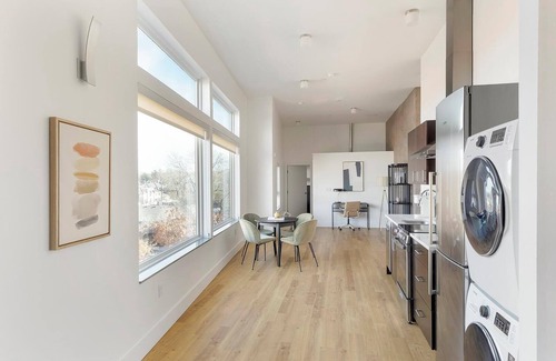 Cherry Creek Apartment | Landing at Studio 135 - 2 Bedrooms in Cherry Creek