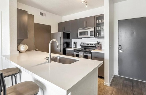 Tempe Apartment | Landing at Ten01 On The Lake - 1 Bedroom in Tempe