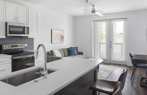 Austin Apartment | Landing at The Artesian at Bee Cave - 1 Bedroom in Downtown Lakeway