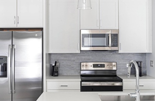 Austin Apartment | Landing at The Artesian at Bee Cave - 1 Bedroom.