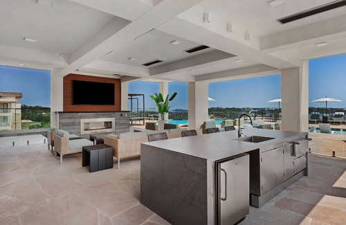 Austin Apartment | Landing at The Artesian at Bee Cave - 2 Bedroom.