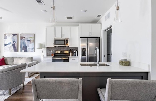 Austin Apartment | Landing at The Artesian at Bee Cave - 1 Bedroom.