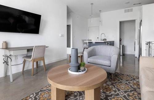 Austin Apartment | Landing at The Artesian at Bee Cave - 1 Bedroom.