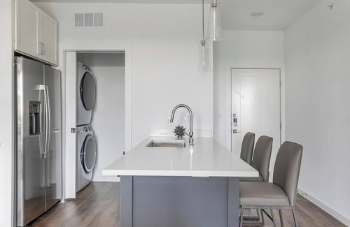 Austin Apartment | Landing at The Artesian at Bee Cave - 1 Bedroom.