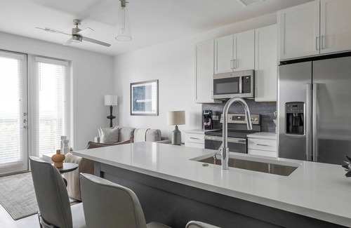 Austin Apartment | Landing at The Artesian at Bee Cave - 1 Bedroom.