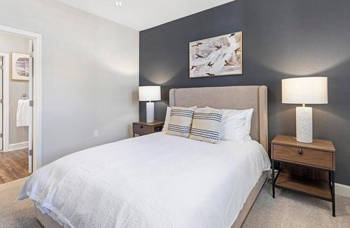 Cary Apartment | Landing at The Crowne at Cary Park - 2 Bedrooms in Cary Park