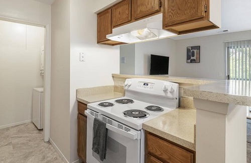Chicago Apartment | Landing at The Green at Chevy Chase - 2 Bedrooms in Downtown Buffalo Grove