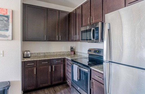 Spring Apartment | Landing at The Grayson - 1 Bedroom in Cypressdale