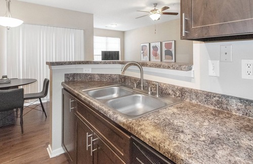 Germantown Apartment | Landing at The Grove at Germantown - 1 Bedroom .