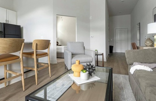 Charlotte Apartment | Landing at The Henry - Studio in Northwest Char.