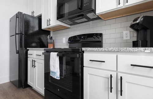 Charlotte Apartment | Landing at The Henry - Studio in Northwest Char.