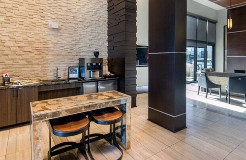 Fort Worth Apartment | Landing at The Kelton at Clearfork - 1 Bedroom in Downtown Fort Worth