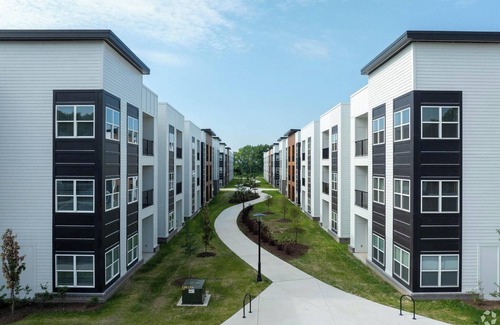 Cartersburg Apartment | Landing at The Landing - 1 Bedroom in Clermont