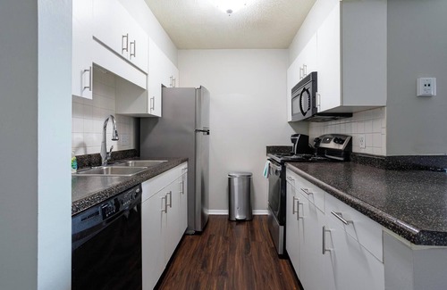 Downtown Dayton Apartment | Landing at The Landing - 2 Bedrooms in East Dayton