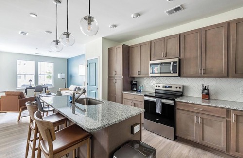 Wilmington Apartment | Landing at The Parker Leland - 1 Bedroom in Dow...
