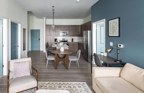 Wilmington Apartment | Landing at The Parker Leland - 2 Bedrooms in Do.