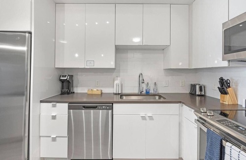 Port Tampa City Apartment | Landing at The Pointe on Westshore - 1 Bedroom .