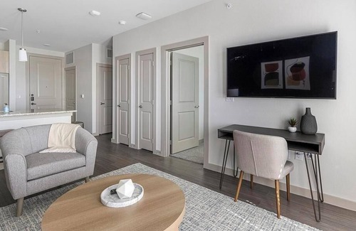 Anna Apartment | Landing at The Quinn - 1 Bedroom in Anna