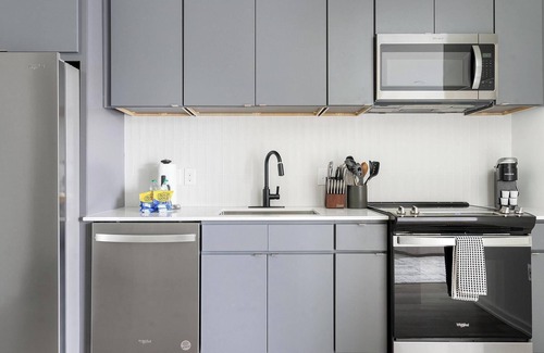 Durham Apartment | Landing at The Rigsbee Phase ll - Studio in Old.