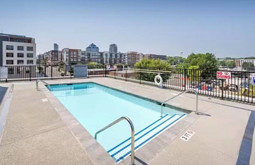Durham Apartment | Landing at The Rigsbee Phase ll - Studio in Old.