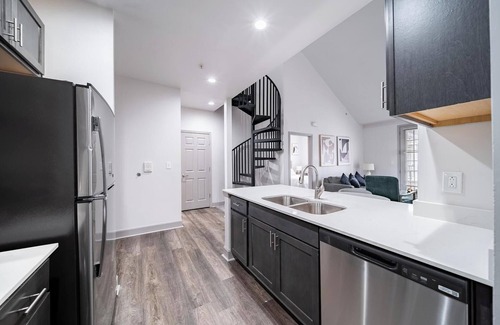 Corryville Apartment | Landing at The Village at Stetson Square - 2 Be.