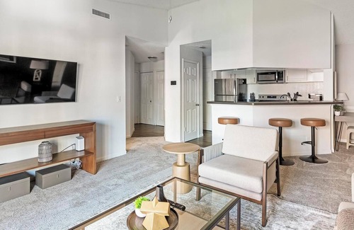 Sunbeam Apartment | Landing at Timberwalk at Mandarin - 2 Bedrooms .