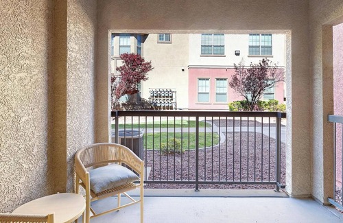 Las Vegas Apartment | Landing | Beautiful 1BD, Gym