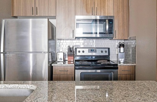Memorial Apartment | Landing | Beautiful 1BD, Gym