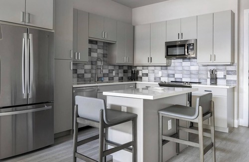 Round Rock Apartment | Landing | Beautiful 1BD, Gym, Clubhouse