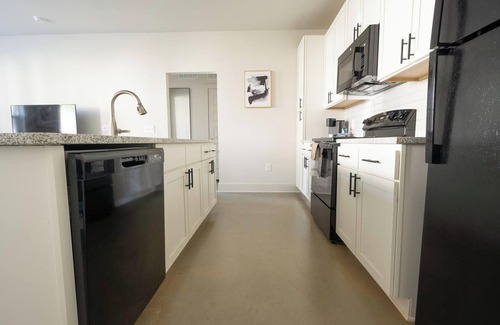 Charlotte Apartment | Landing | Chic 1BD, Clubhouse, Gym