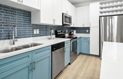 Eden Apartment | Landing | Chic 1BD, Pool, Clubhouse