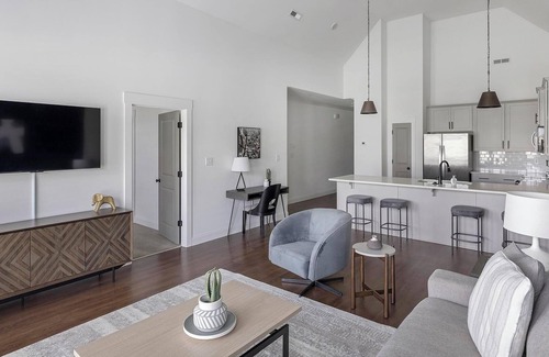 Athens Apartment | Landing | Chic 2BD, Clubhouse, Gym